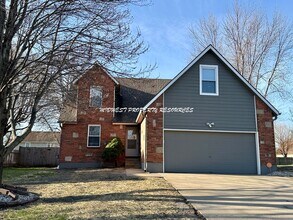 Building Photo - Spacious 4 Bedroom, 2 Bath Home for Lease in Lee's Summit, MO