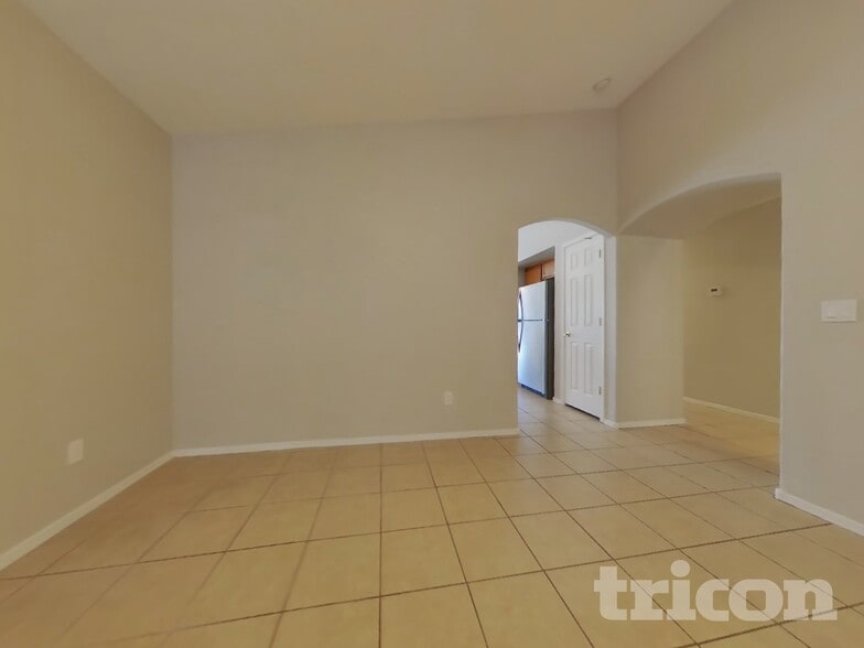 Building Photo - 22371 W Solano Dr