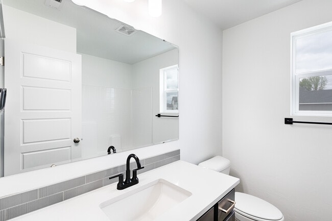 Building Photo - 3069 S Trafori Ave