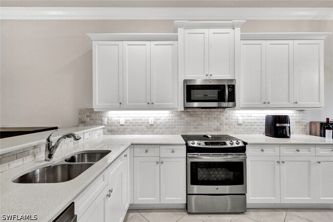 Building Photo - 13423 Silktail Dr