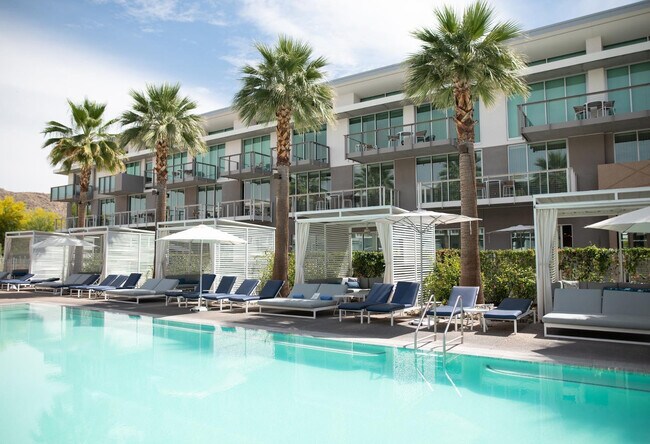 Building Photo - 5455 E Lincoln Dr