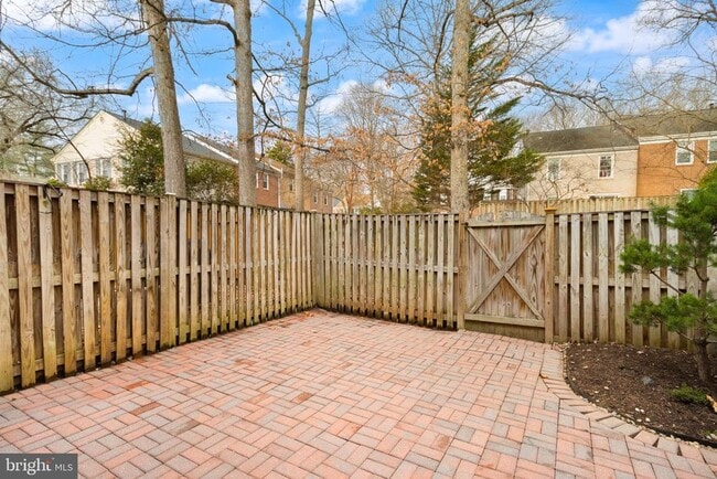 Building Photo - 2410 Alsop Ct