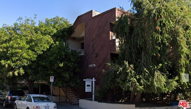 Building Photo - 11578 Wyoming Ave