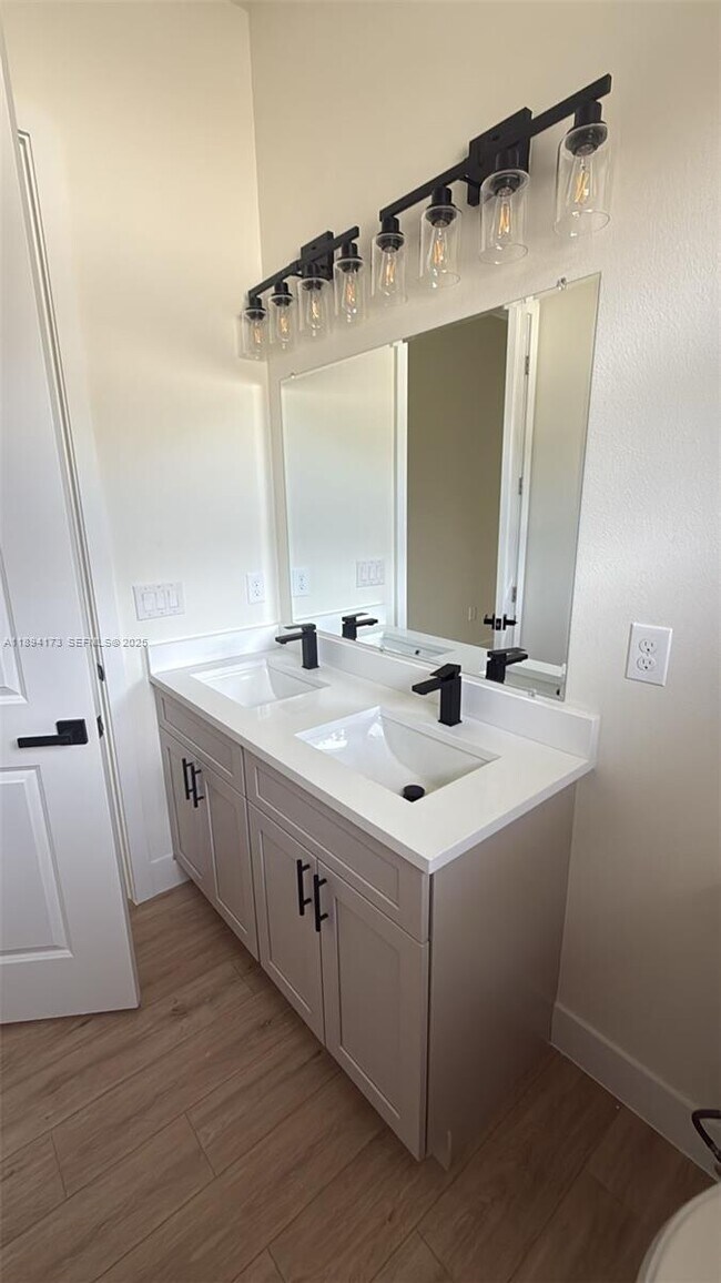 Building Photo - 241 Pembroke Dr