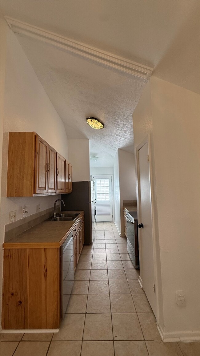 Building Photo - 12707 Marble Dr