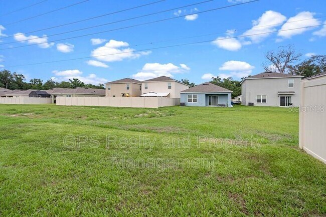 Building Photo - 739 Chinoy Rd