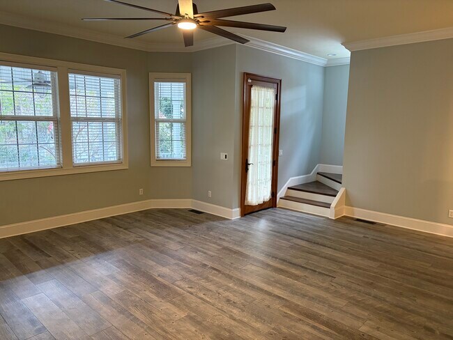 Building Photo - 34 Cobblestone Ct