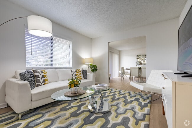 Interior Photo - Waterview at Rocky Point Apartments