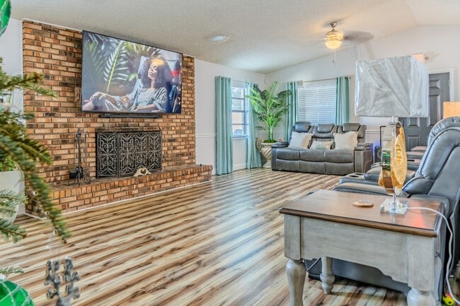 Building Photo - Comfort-Focused Senior Living Community – Fully Furnished | Utilities Included