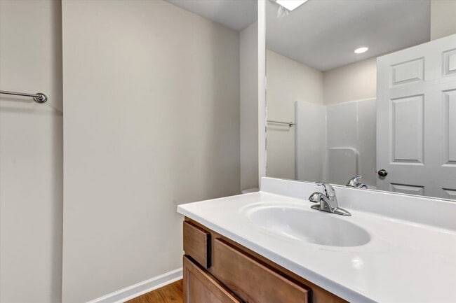 Building Photo - 2022 McCleary Rd