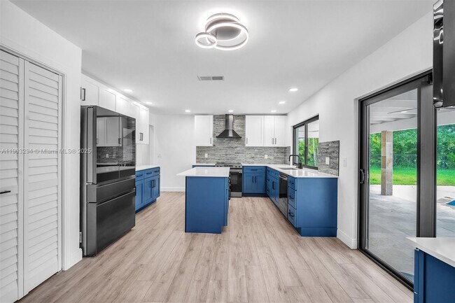 Building Photo - 11476 Sundance Ln