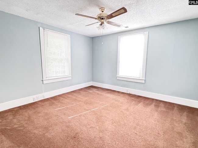 Building Photo - 232 Michaelmas Ave