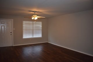 Building Photo - 1715 Manor Garden Curve