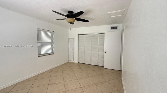 Building Photo - 11501 SW 43rd Ln