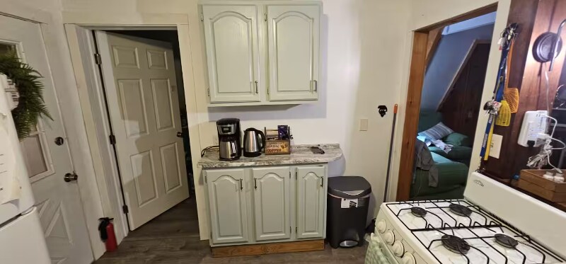 Building Photo - 139 Alan A Dale Dr