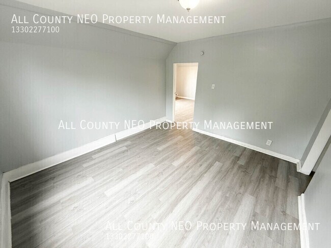 Building Photo - 2056 W 95th St
