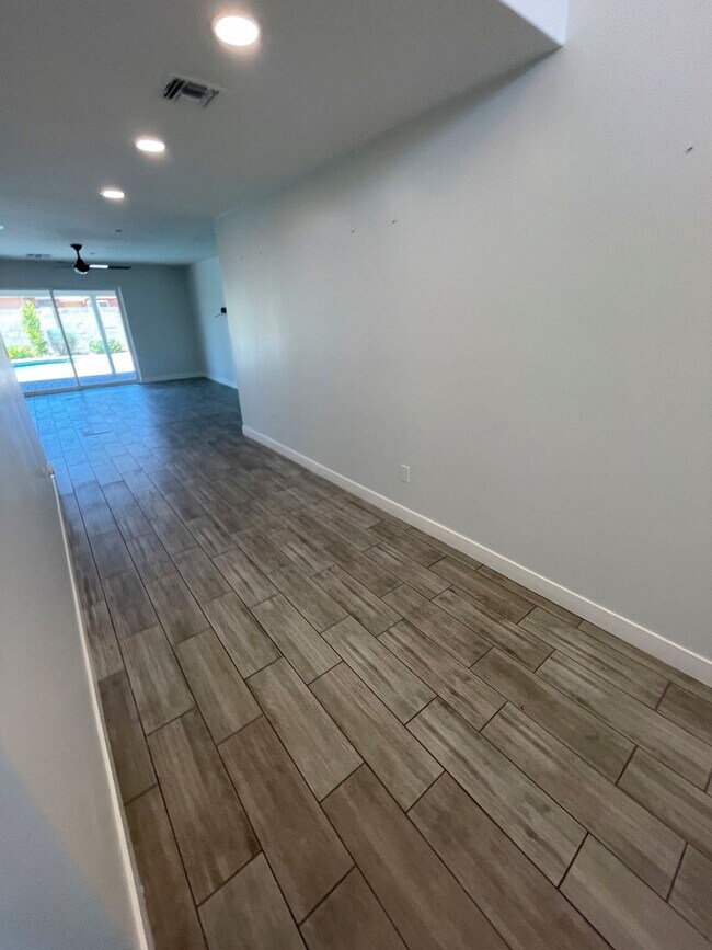Building Photo - NO HOA Heated Pool-Gorgeous 3bed/2bath Home in Old Town Scottsdale