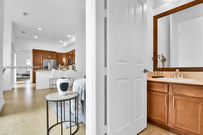 Building Photo - 8354 NW 39th Ct