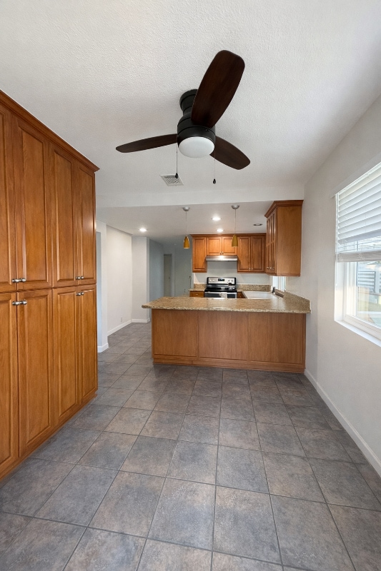 Building Photo - 1085 Red Maple Dr