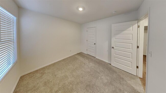 Building Photo - 10040 Appaloosa Ln