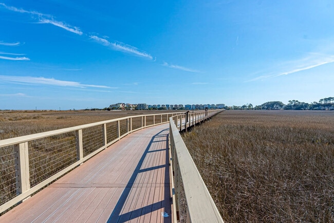 Building Photo - 662 William Hilton Pkwy