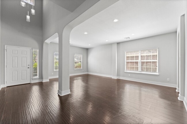 Building Photo - 622 Timberstand Ln