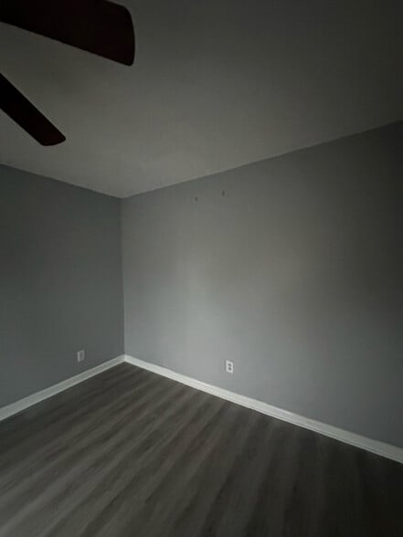 Building Photo - 504 Spellman St