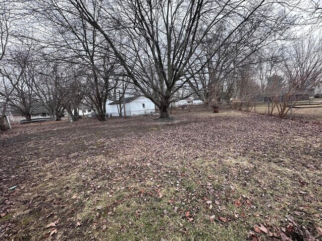 Building Photo - 1504 Edgewood-