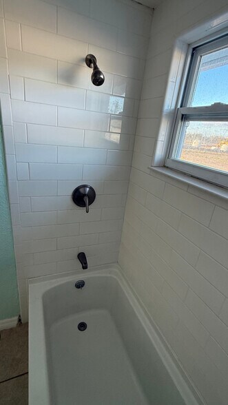 Building Photo - 6620 Grace Sweat Rd