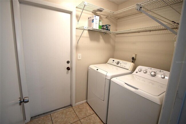 Building Photo - 2848 Rustic Oaks Dr