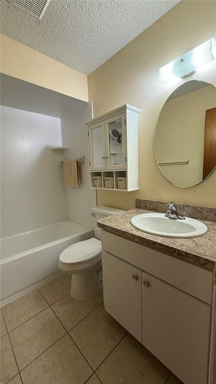 Building Photo - 3956 Elvira Ct