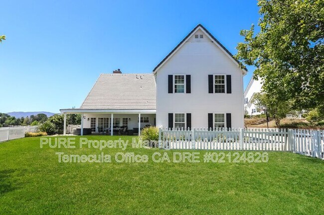 Building Photo - 36475 Avenida La Cresta