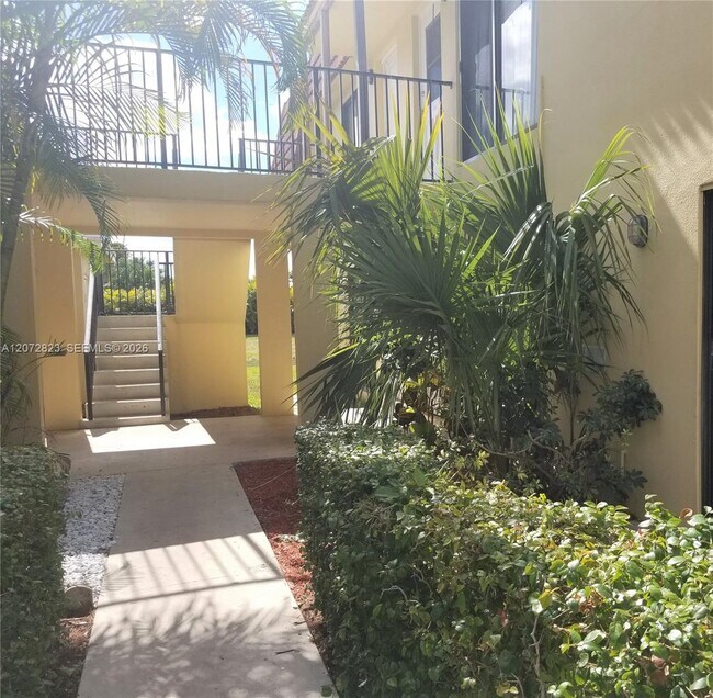 Building Photo - 11334 Royal Palm Blvd