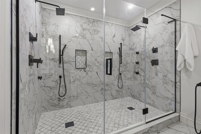 Building Photo - 959 Chestnut St