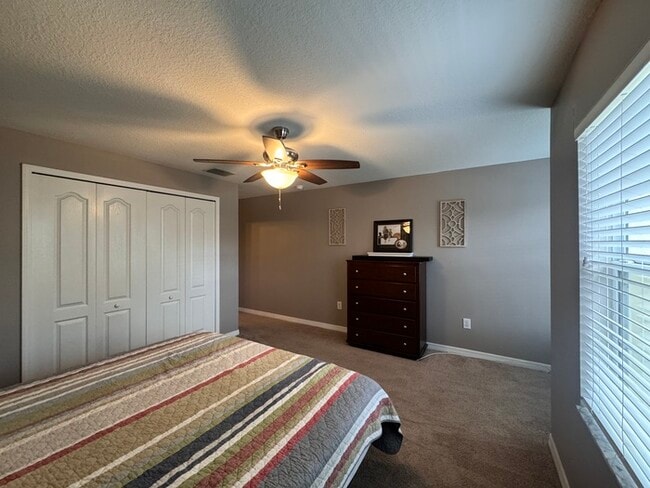 Building Photo - Summerfield Townhome