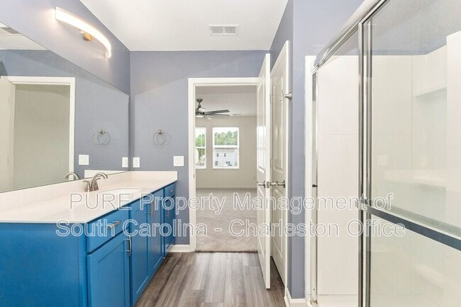 Building Photo - 484 Pender Woods Dr