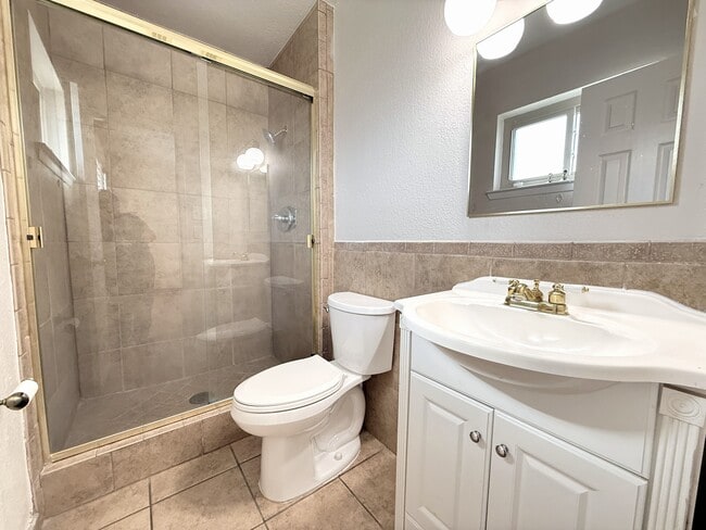 Building Photo - 9321 Sorbonne Dr