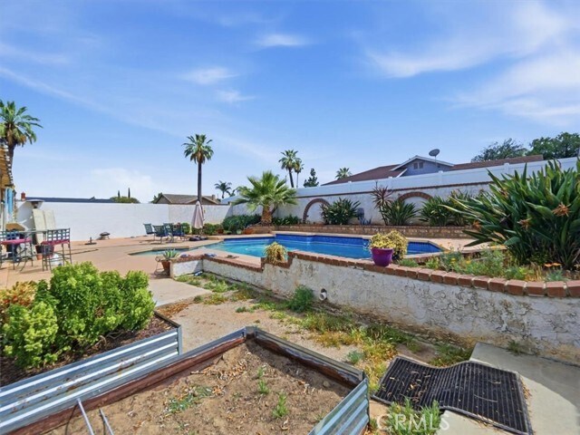 Building Photo - 900 Cortez Dr