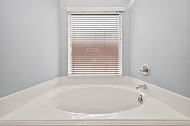 Building Photo - 26806 Shoal Hollow Ct