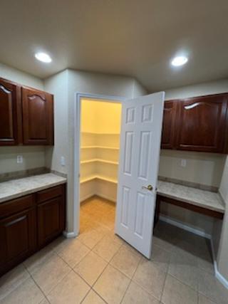 Building Photo - 1703 Whitehall Dr