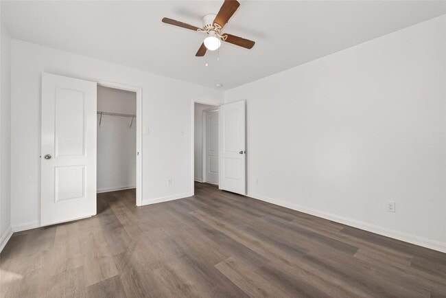 Building Photo - 20807 Echo Manor Dr