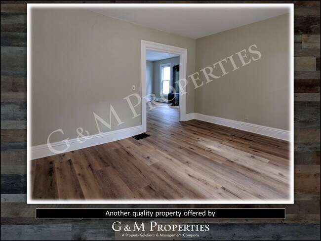 Building Photo - 3-Bedroom Rental Home: South Wedge Neighborhood!