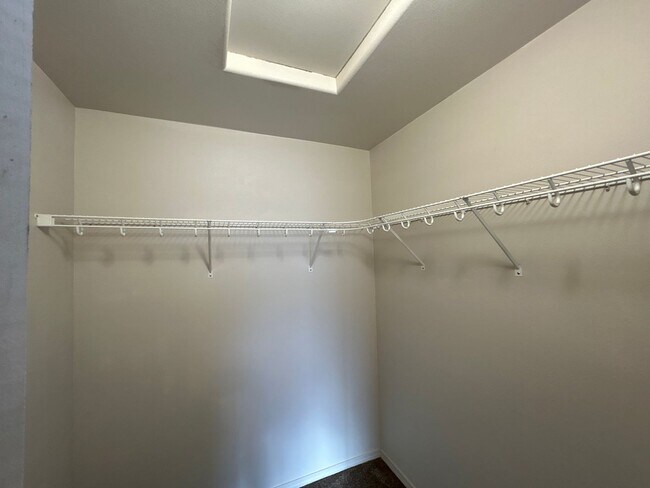 Building Photo - 3 Bedroom / 2 Bathroom Home in SE Madras