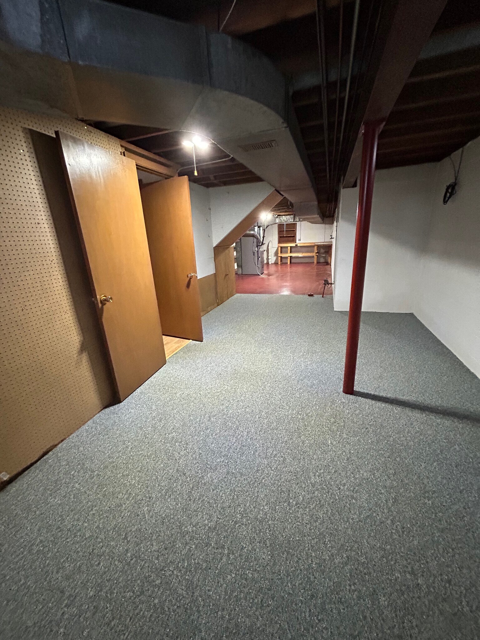 Office/Storage area 45' x 12' - 1511 Hillcrest Ct