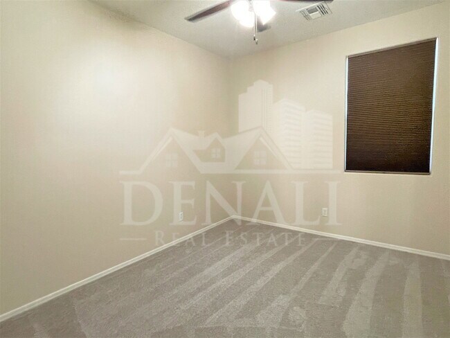 Building Photo - 30204 N 73rd Ave