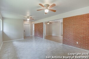 Building Photo - 211 Green Meadow Blvd