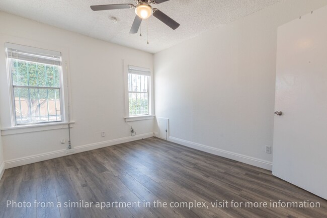 Building Photo - 5310 S Van Ness Ave