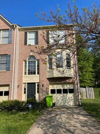 Building Photo - 12761 Bombay Way