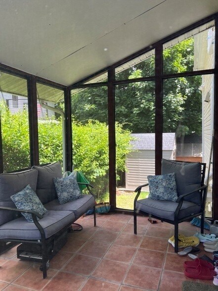 Building Photo - 11 Garrison Rd