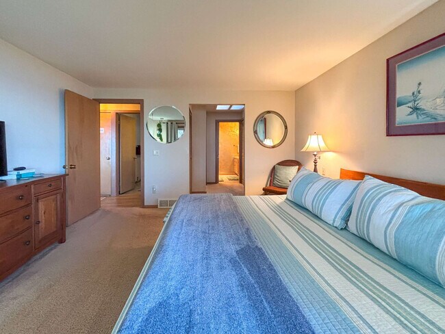 Building Photo - 951-953 3 Crabs Rd